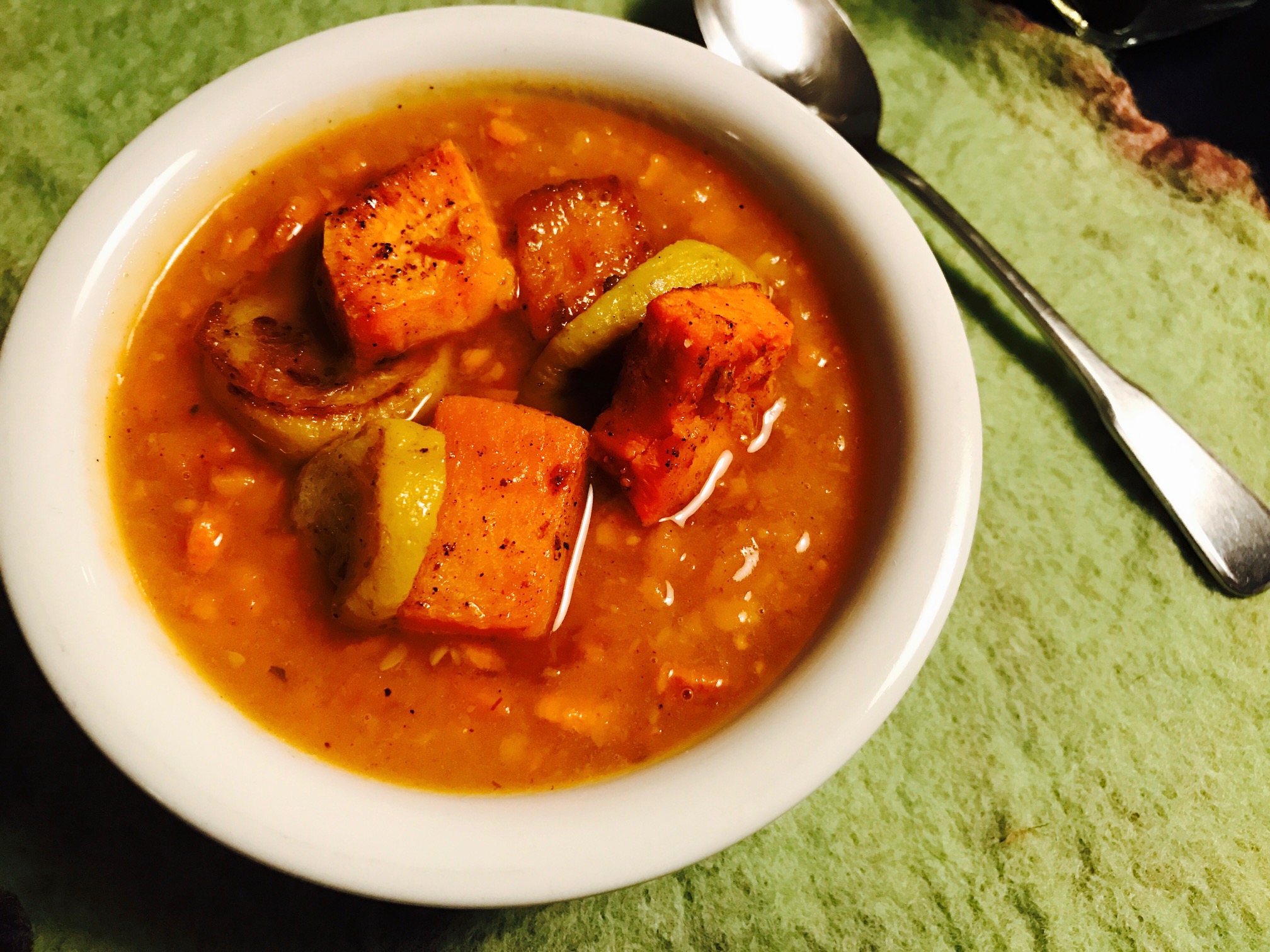 Curried Squash & Sweet Potato Soup – mama steps